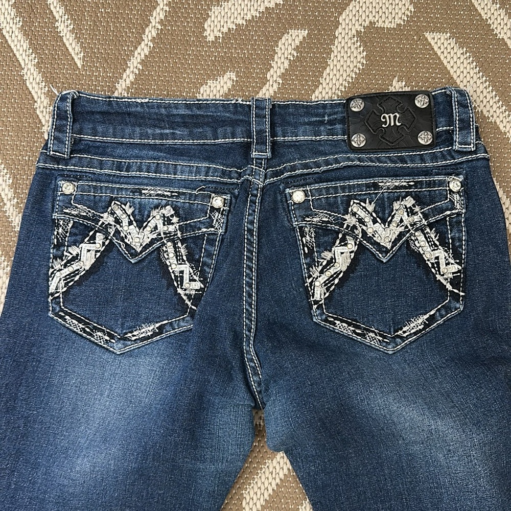 Miss Me Distressed Signature Boot Jean JM1232B Size 31 Inseam 34 Color MK 323 - Picture 10 of 17